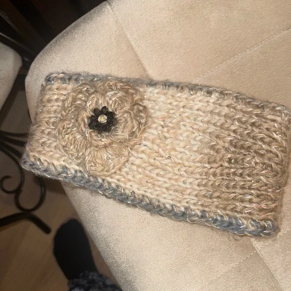 Mixit Tan and Gray Knit Headband - Picture 4 of 4